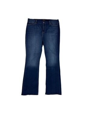 JEN7 by 7 For All Mankind 
Slim Bootcut Jeans
